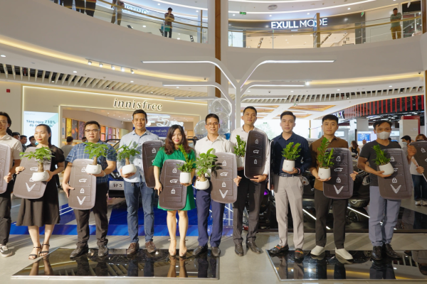 Bất ngờ với cảm nhận của khách hàng khi lần đầu lái thử VinFast VF5!